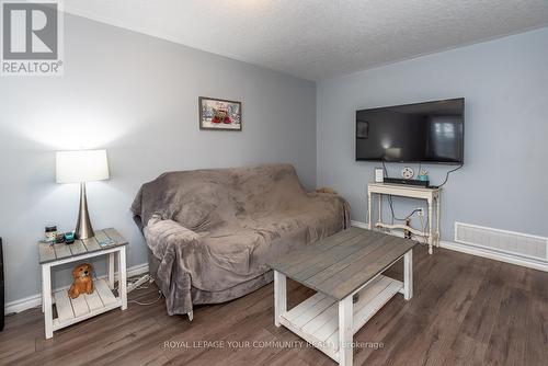 5 Pearl Drive, Orillia, ON - Indoor Photo Showing Bedroom