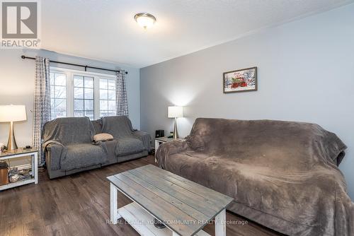 5 Pearl Drive, Orillia, ON - Indoor Photo Showing Living Room