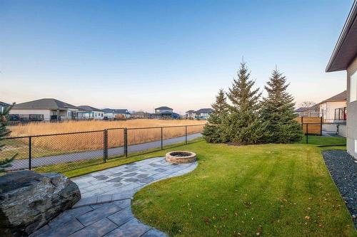 30 Casselman Crescent, Oak Bluff, MB - Outdoor