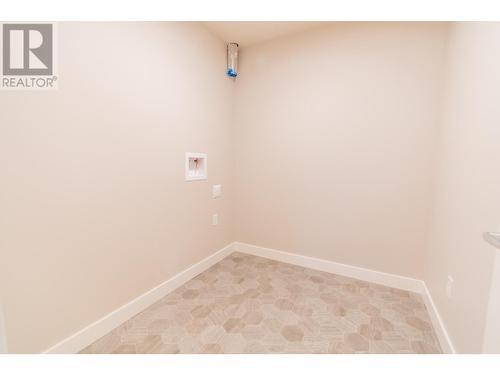 8800 Dallas Drive Unit# 175, Kamloops, BC - Indoor Photo Showing Other Room