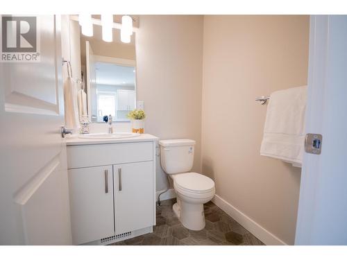 8800 Dallas Drive Unit# 175, Kamloops, BC - Indoor Photo Showing Bathroom