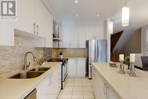 5 - 8777 Dufferin Street, Vaughan, ON - Indoor Photo Showing Kitchen With Stainless Steel Kitchen With Double Sink With Upgraded Kitchen