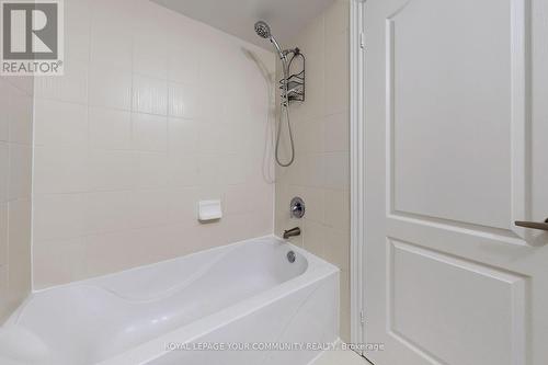 5 - 8777 Dufferin Street, Vaughan, ON - Indoor Photo Showing Bathroom