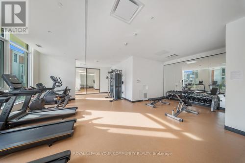 608 - 6 David Eyer Road, Richmond Hill, ON - Indoor Photo Showing Gym Room