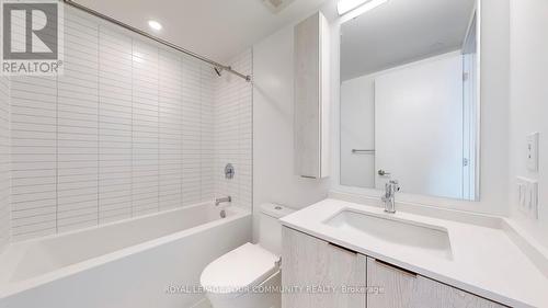 916 - 86 Dundas Street E, Mississauga, ON - Indoor Photo Showing Bathroom