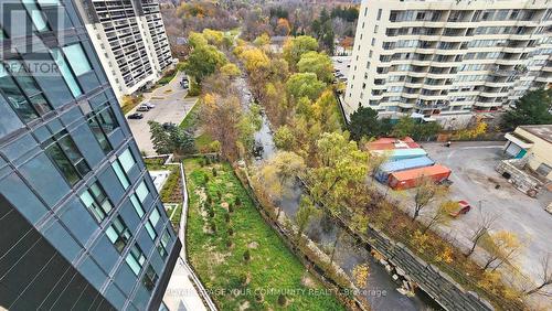 916 - 86 Dundas Street E, Mississauga, ON - Outdoor With View