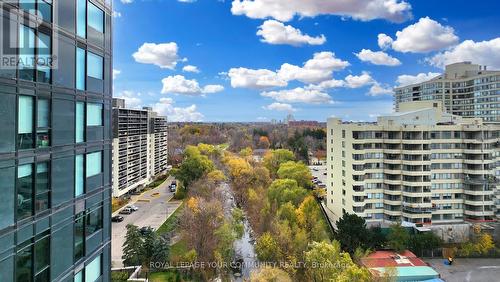 916 - 86 Dundas Street E, Mississauga, ON - Outdoor