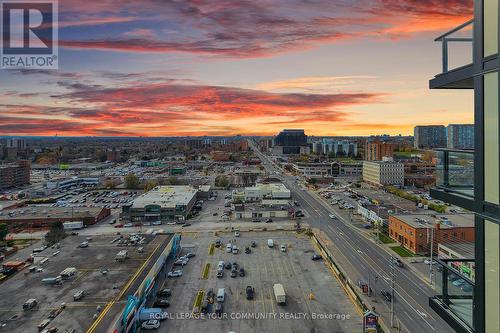 1621 - 86 Dundas Street E, Mississauga, ON - Outdoor With View