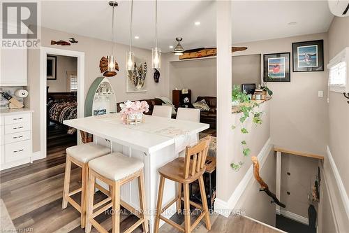 11035 Sodom Road, Niagara Falls, ON - Indoor Photo Showing Dining Room