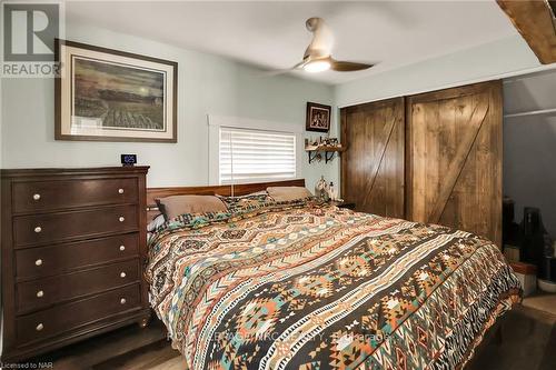 11035 Sodom Road, Niagara Falls, ON - Indoor Photo Showing Bedroom