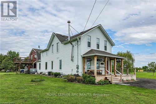 11035 Sodom Road, Niagara Falls, ON - Outdoor With Deck Patio Veranda