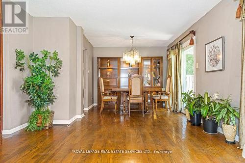 2133 Millway Gate, Mississauga, ON - Indoor Photo Showing Dining Room