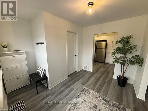 21 Brighton Avenue, St. Catharines (445 - Facer), ON - Indoor Photo Showing Bedroom