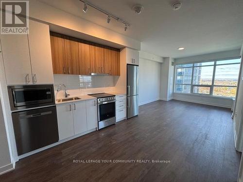 1510 - 30 Upper Mall Way, Vaughan, ON - Indoor Photo Showing Kitchen With Stainless Steel Kitchen