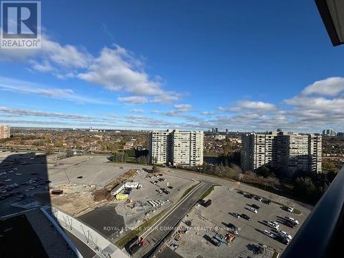 1510 - 30 Upper Mall Way, Vaughan, ON - Outdoor With View