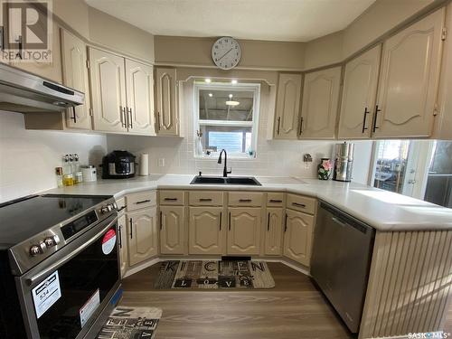 Brock Acreage - Parcel A Of Sw 23-29-20 W3Rd, Kindersley Rm No. 290, SK - Indoor Photo Showing Kitchen