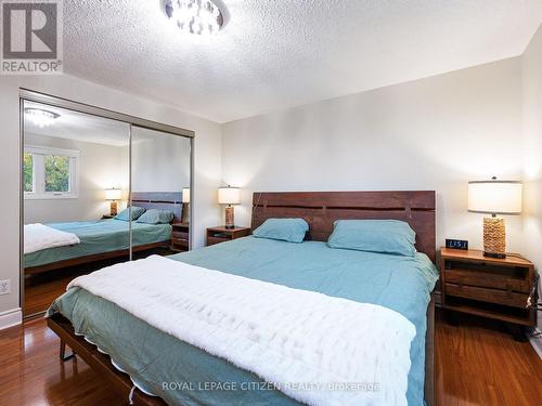 6063 Featherhead Crescent, Mississauga, ON - Indoor Photo Showing Bedroom