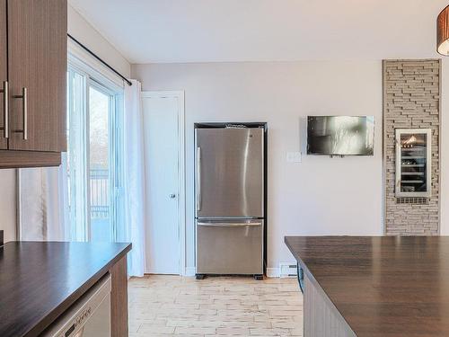 Cuisine - 103 Rue Dugas, Sainte-Anne-Des-Plaines, QC - Indoor Photo Showing Kitchen