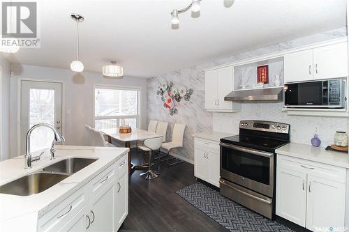 5158 Boswell Crescent, Regina, SK - Indoor Photo Showing Kitchen With Double Sink