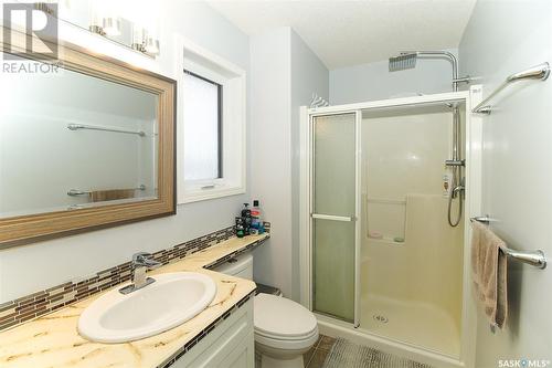 5158 Boswell Crescent, Regina, SK - Indoor Photo Showing Bathroom