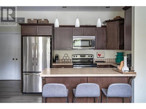 2001 Perrier Road Unit# 204, Nelson, BC - Indoor Photo Showing Kitchen With Stainless Steel Kitchen