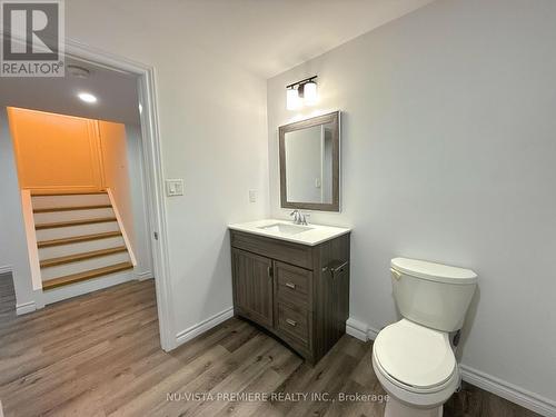 2427 Yellowbirch Court, London, ON - Indoor Photo Showing Bathroom