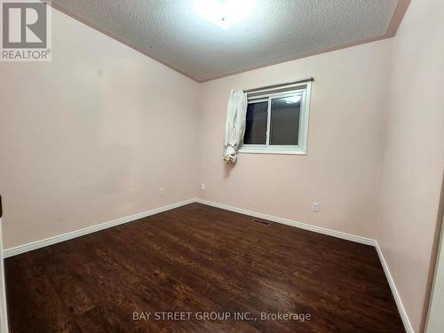 25 Muirland Crescent, Brampton, ON - Indoor Photo Showing Kitchen With Double Sink