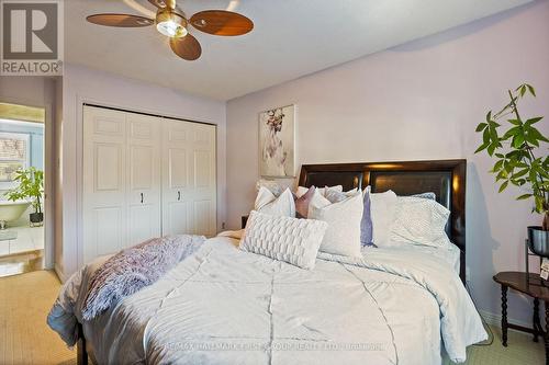 12 Portal Court, Hamilton, ON - Indoor Photo Showing Bedroom