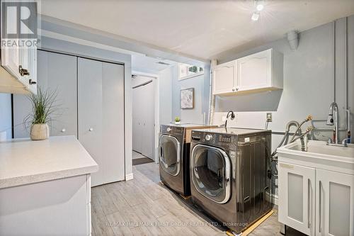 12 Portal Court, Hamilton, ON - Indoor Photo Showing Laundry Room