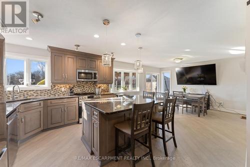 75642 Diltz Road, Wainfleet, ON - Indoor Photo Showing Kitchen With Upgraded Kitchen