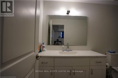 A1 - 405 Myers Road, Cambridge, ON - Indoor Photo Showing Bathroom