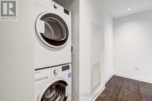 3307 - 20 Richardson Street, Toronto, ON - Indoor Photo Showing Laundry Room