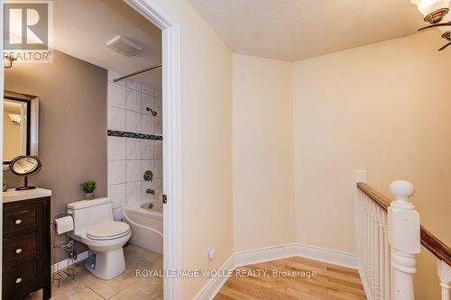 1 - 494 Beechwood Drive, Waterloo, ON - Indoor Photo Showing Bathroom