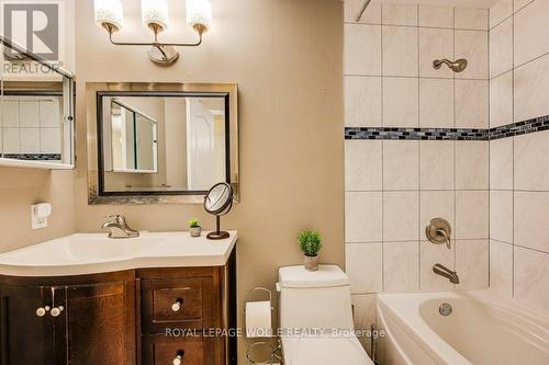 1 - 494 Beechwood Drive, Waterloo, ON - Indoor Photo Showing Bathroom