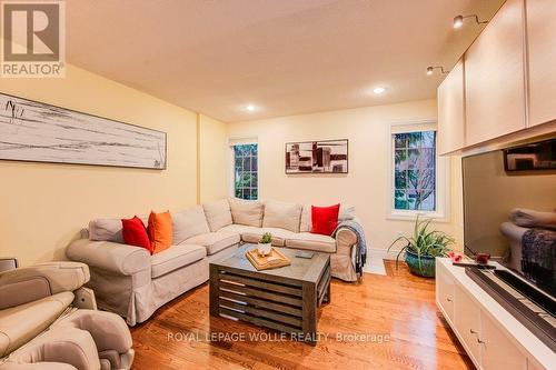 1 - 494 Beechwood Drive, Waterloo, ON - Indoor Photo Showing Living Room