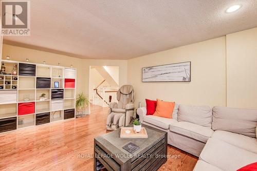 1 - 494 Beechwood Drive, Waterloo, ON - Indoor Photo Showing Living Room