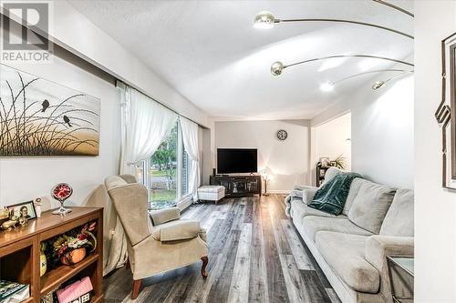 3285 St. Laurent Street, Chelmsford, ON - Indoor Photo Showing Living Room