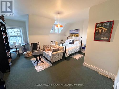 401 Carlton Street, Toronto, ON - Indoor Photo Showing Bedroom