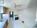 1725 Ottawa Street, Regina, SK  - Indoor Photo Showing Kitchen 