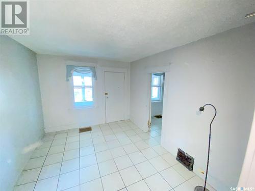 1725 Ottawa Street, Regina, SK - Indoor Photo Showing Other Room