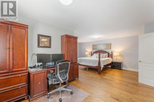 118 Sunridge Street, Richmond Hill, ON - Indoor Photo Showing Bedroom