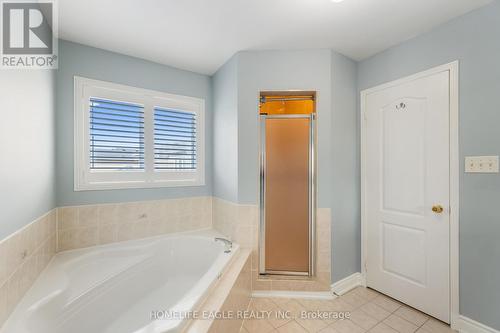 118 Sunridge Street, Richmond Hill, ON - Indoor Photo Showing Bathroom