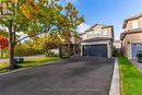 118 Sunridge Street, Richmond Hill, ON  - Outdoor With Facade 