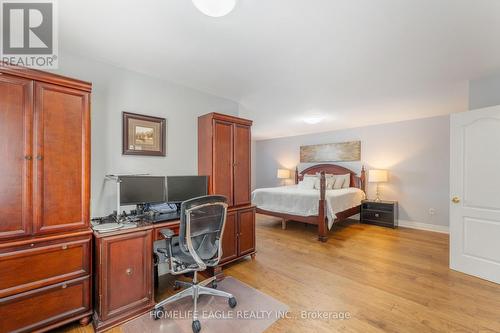 118 Sunridge Street, Richmond Hill, ON - Indoor Photo Showing Bedroom