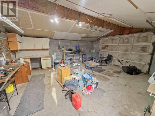 5218 Haynes Road, Oliver, BC - Indoor Photo Showing Garage