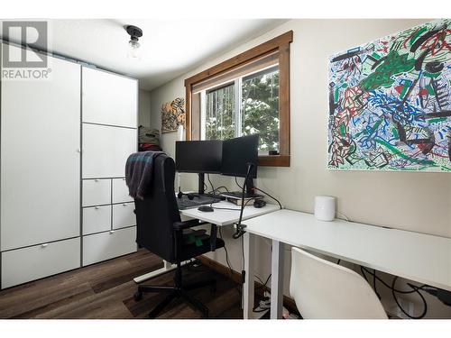 9870 And 9868 Pinnacles Road, Vernon, BC - Indoor Photo Showing Office