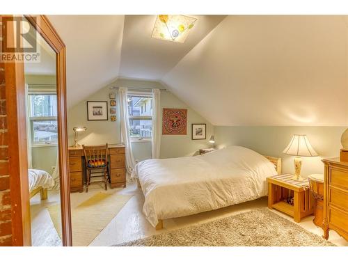 807 Observatory Street, Nelson, BC - Indoor Photo Showing Bedroom