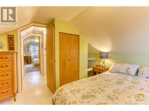 807 Observatory Street, Nelson, BC - Indoor Photo Showing Bedroom