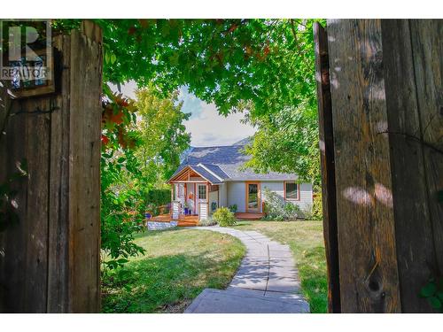 807 Observatory Street, Nelson, BC - Outdoor With Deck Patio Veranda