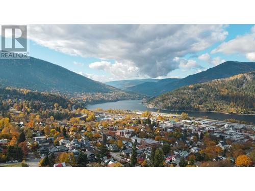 807 Observatory Street, Nelson, BC - Outdoor With View